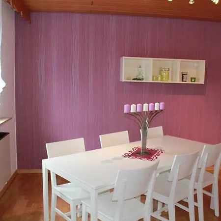 Roder Am Eifelsteig Holiday home *