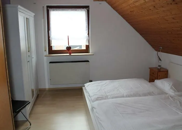 Roder Am Eifelsteig Hébergement de vacances *